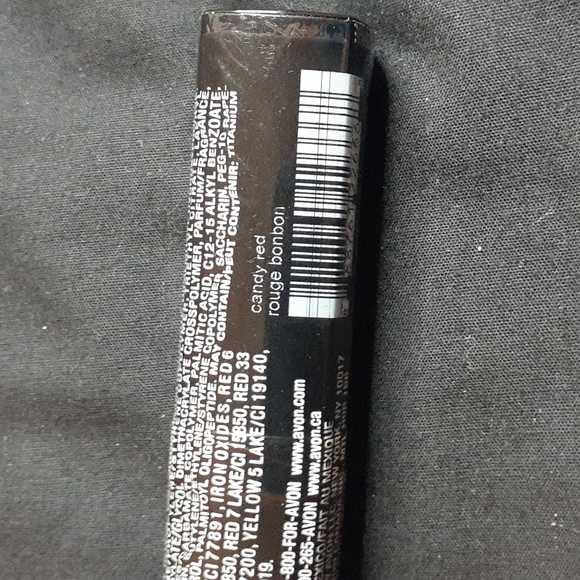 Avon true color lipstick in spiced or candy red - Picture 10 of 10